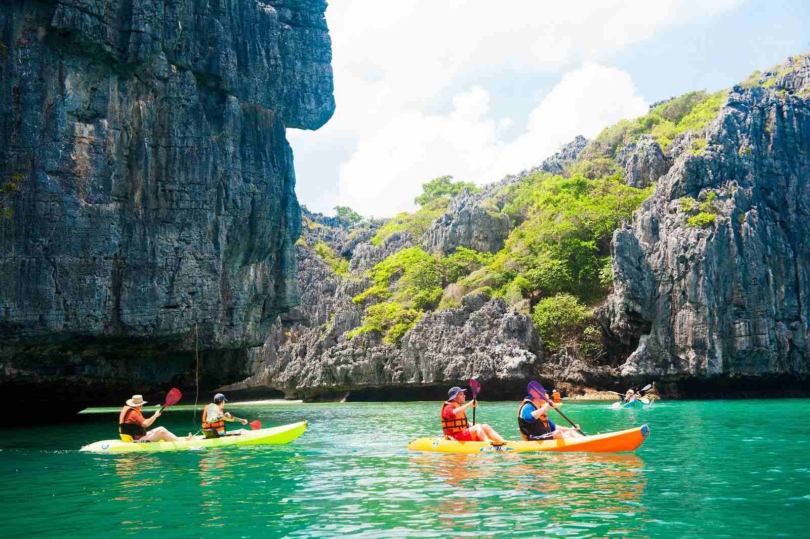 Ang Thong Marine Park by Big Boat